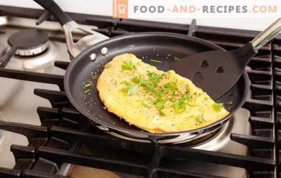 Omelette au lait dans une casserole - recettes faciles et rapides. Comment faire cuire une omelette avec du lait dans une poêle avec des saucisses, du fromage, des légumes
