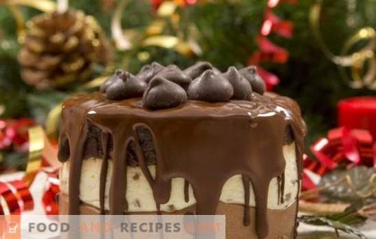 La meilleure recette est le glaçage au chocolat fait maison pour les gâteaux au chocolat et au cacao. Secrets du glaçage au chocolat maison droit