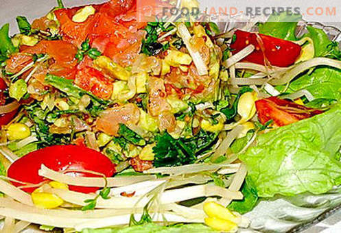 Salade à l'avocat et au saumon - les bonnes recettes. Salade de cuisine rapide et savoureuse avec avocat et saumon.