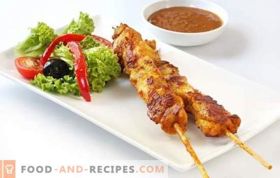 Le kebab est la variante alimentaire du plat préféré. Pickles recettes et façons de cuire des brochettes de poitrine