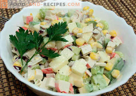 Salade avec avocat et bâtonnets de crabe - les meilleures recettes. Comment bien et savourer pour préparer une salade d'avocat et des bâtonnets de crabe.