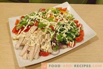 Salades de filet de poulet - cinq meilleures recettes. Comment préparer correctement et délicieusement des salades avec un filet de poulet.