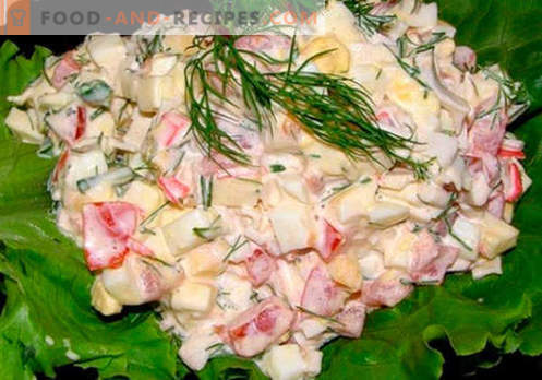 Salade de crabe au fromage - les cinq meilleures recettes. Comment bien et savoureux salade de crabe cuit avec du fromage.