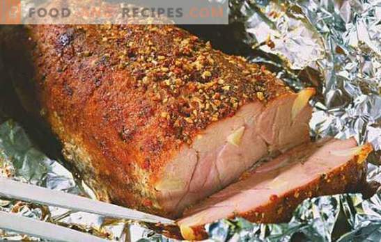 Le porc au four en papillote (recette étape par étape) est la meilleure façon de cuire la viande. Porc au four en papillote: entier, avec des légumes