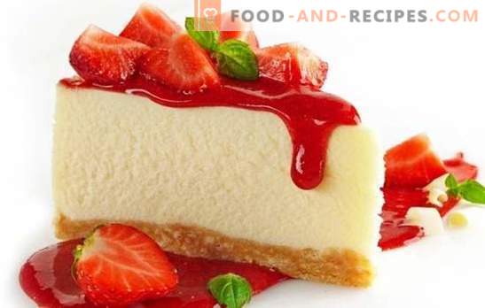 Décoration de table - Cheesecake coloré aux fraises. Dessert Cheesecake Aux Fraises: Cuisson Chaude Et Froide