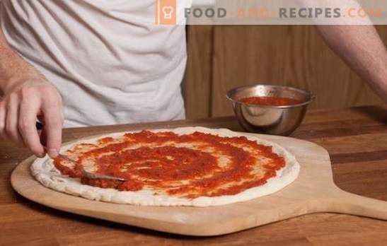 La sauce tomate pour pizza est la base de la tarte italienne! Recettes de sauces tomates pour pizza à partir de tomates, pâtes, ail, olives