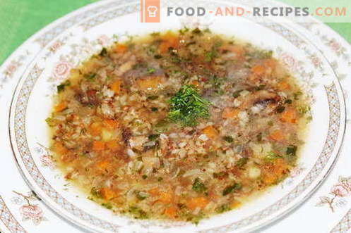 Soupe au sarrasin - les meilleures recettes. Comment faire cuire la soupe au sarrasin et savoureuse.