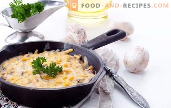 La Julienne aux champignons et pommes de terre est un plat exquis selon des recettes simples. Cuisine délicieuse julienne aux champignons et pommes de terre