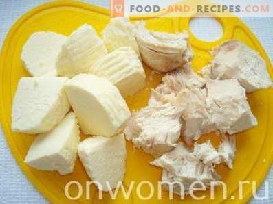 Rouleau de laitue au poulet, fromage et concombre frais