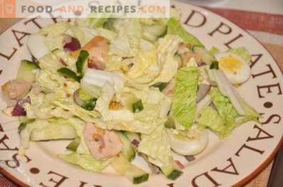 Salat mit Dorschleber und Wachteleiern