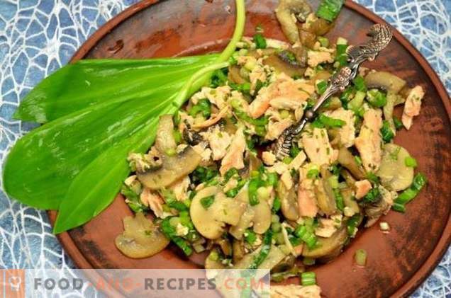 Salade printanière à l'ail des bois, saumon et champignons