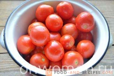 Tomates marinées pour l'hiver