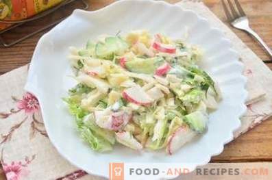 Salade printanière au chou, concombre et radis