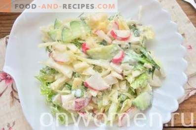 Salade printanière au chou, concombre et radis