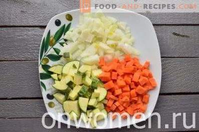 Soupe de légumes aux courgettes