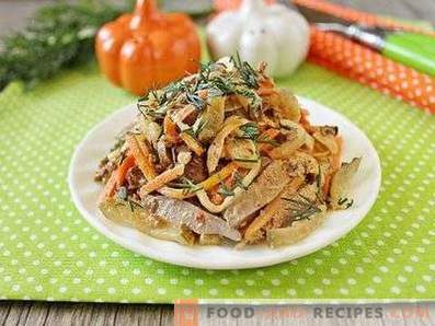 Salade au foie de poulet et à la carotte coréenne