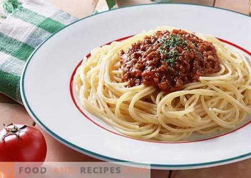 Les sauces à spaghetti sont les meilleures recettes. Comment bien et savoureuse sauce cuite pour les spaghettis.