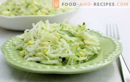 La salade de concombres et de mayonnaise est toujours un en-cas à la mode. Les meilleures recettes pour la salade de concombres et mayonnaise