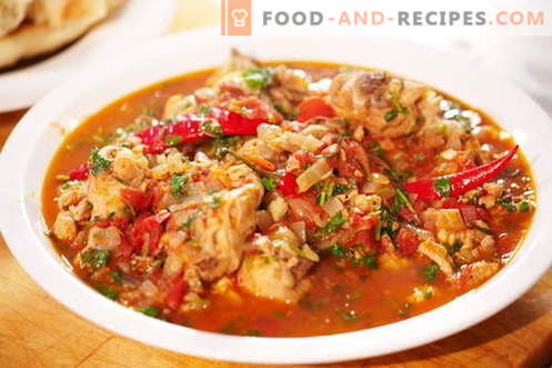 Les recettes de poulet au poulet sont les meilleures recettes. Comment faire cuire chakhokhbili du poulet.