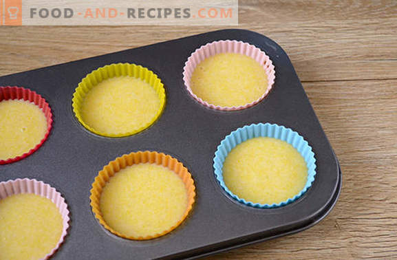 Muffins à la semoule de maïs: élégant dessert ensoleillé! Recette pas à pas de l'auteur pour des muffins au maïs rapides (avec photo)