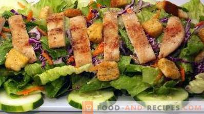 Een Caesar-salade bereiden